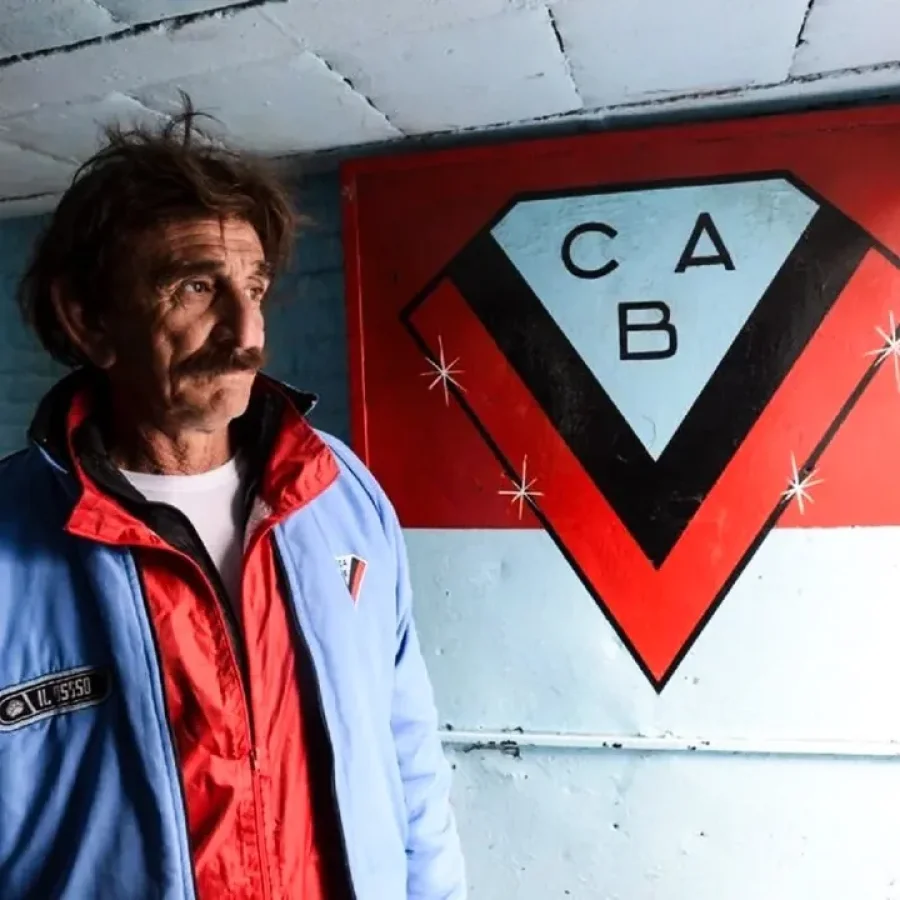 Un histórico entrenador del Ascenso se sumó a River.