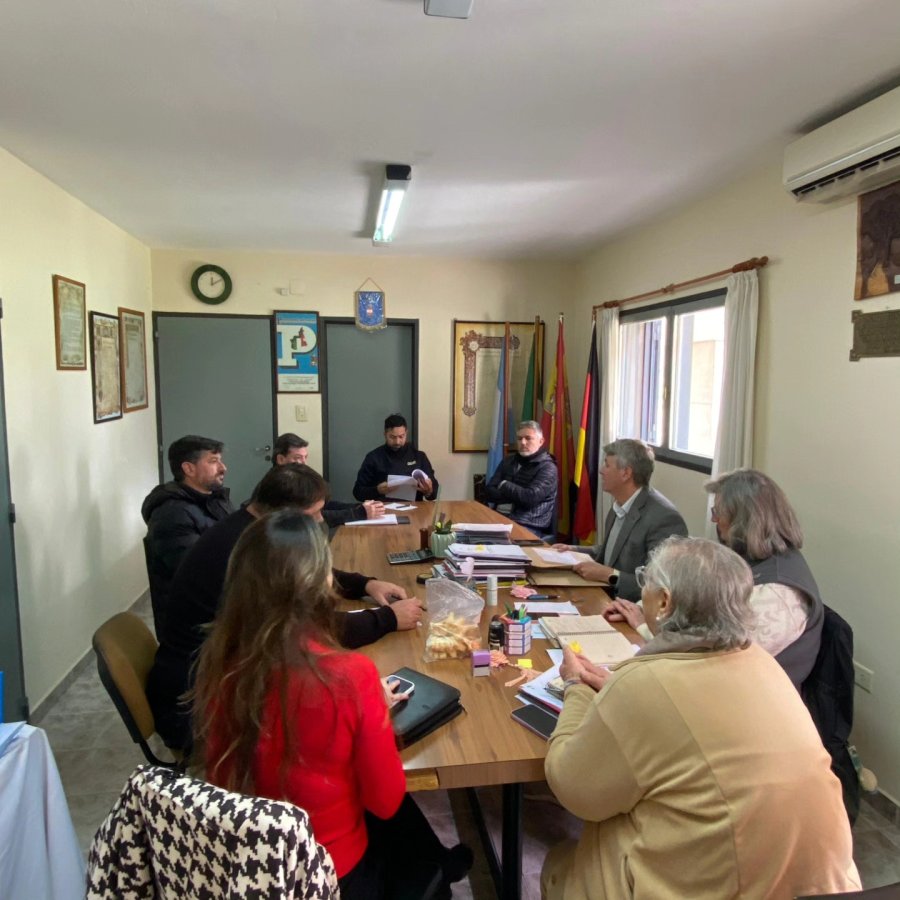 El acto de apertura de la licitación.