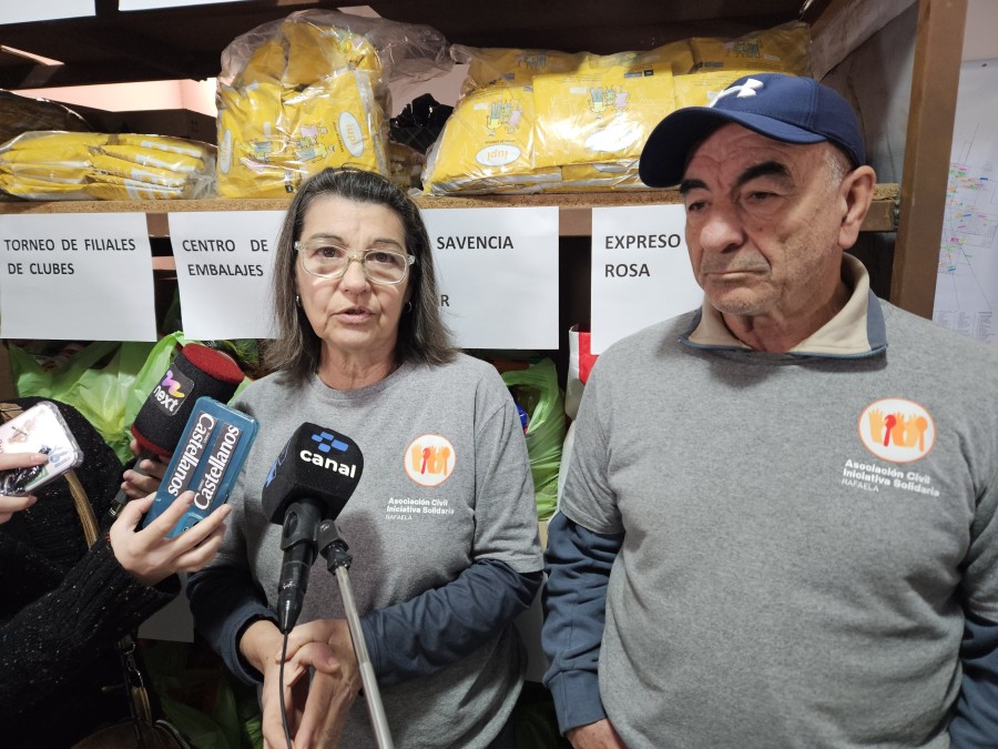 Viviana García  y Carlos Trullet, integrantes de Iniciativa Solidaria.