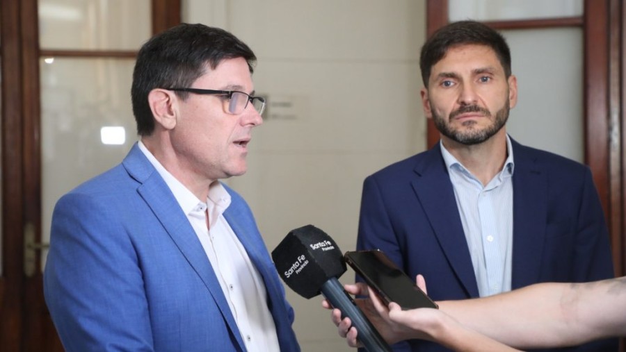 DESPEJO UNA VARIABLE. Pullaro pretende hacer una oferta salarial "semestral" a los docentes y empleados públicos santafesinos.