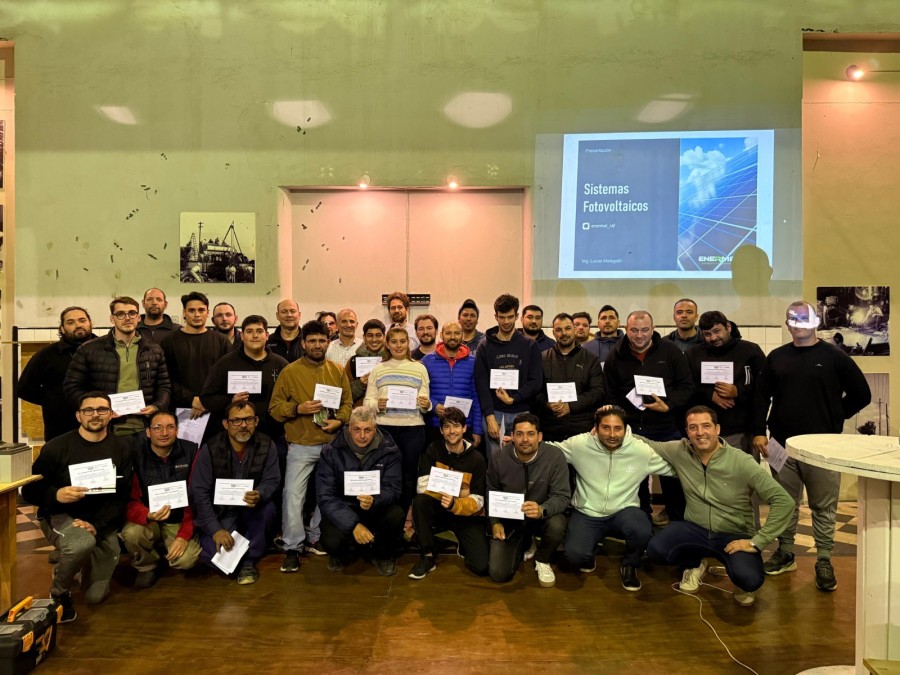 La Municipalidad de Rafaela concluyó el curso intensivo de Colectores Solares y Paneles Fotovoltaicos.