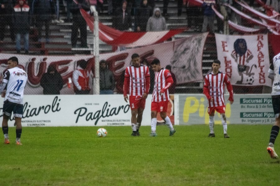 VOLANTES CENTRALES. Facundo Maldonado y Alex Salcedo.