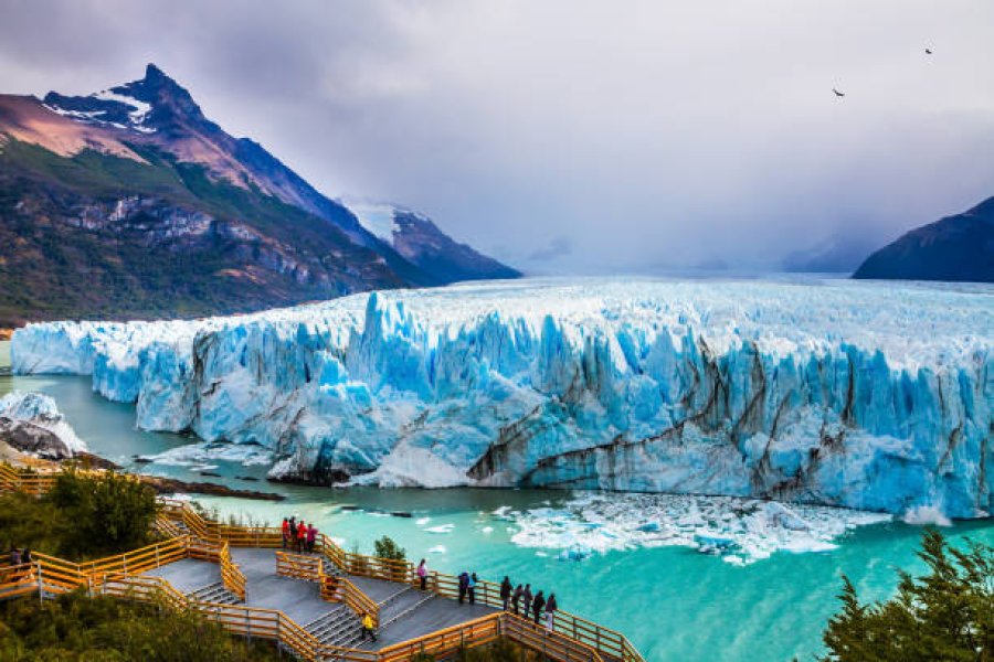 El Perito Moreno en su helada majestuosidad.