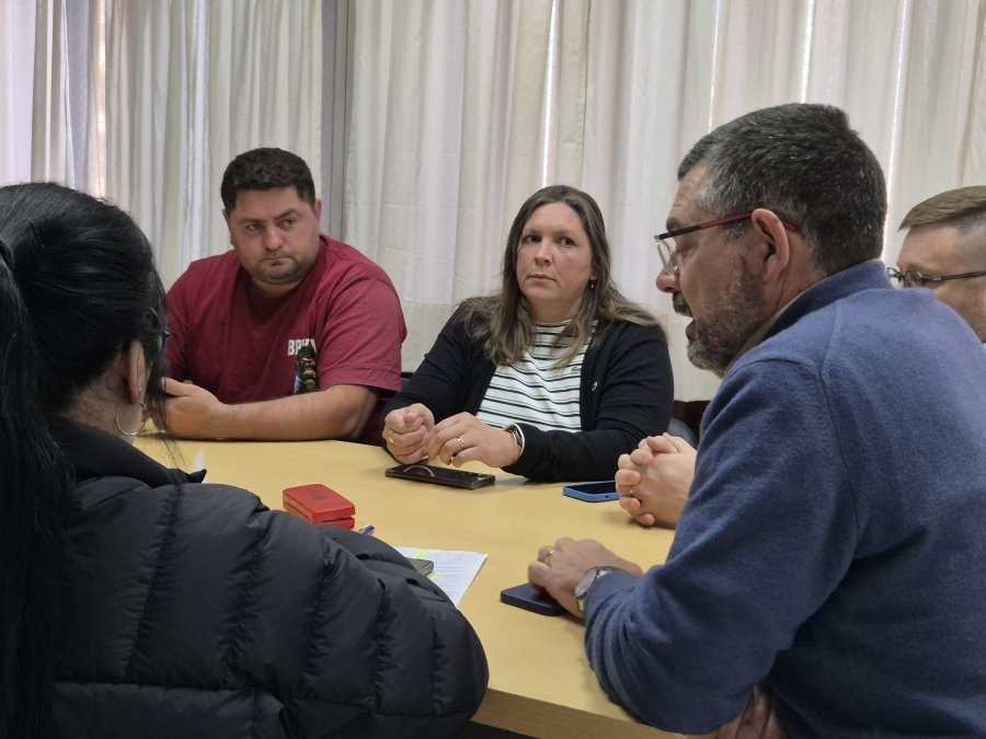 Bottero recibi&oacute; a representantes de remiser&iacute;as en su despacho del 5to piso de la Municipalidad. (FOTO PRENSA MUNICIPAL)