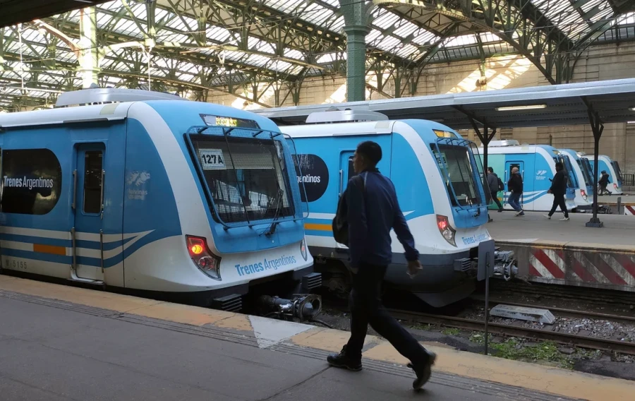 Se pausó la privatización de Trenes Argentinos.
