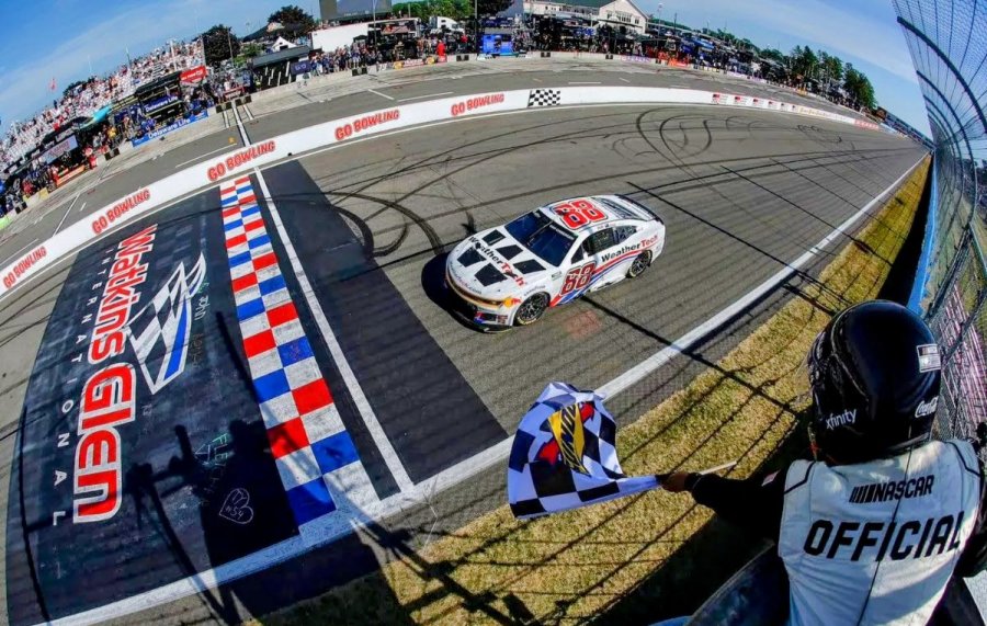 El neozelandés Shane van Gisbergen venció en Watkins Gleen.