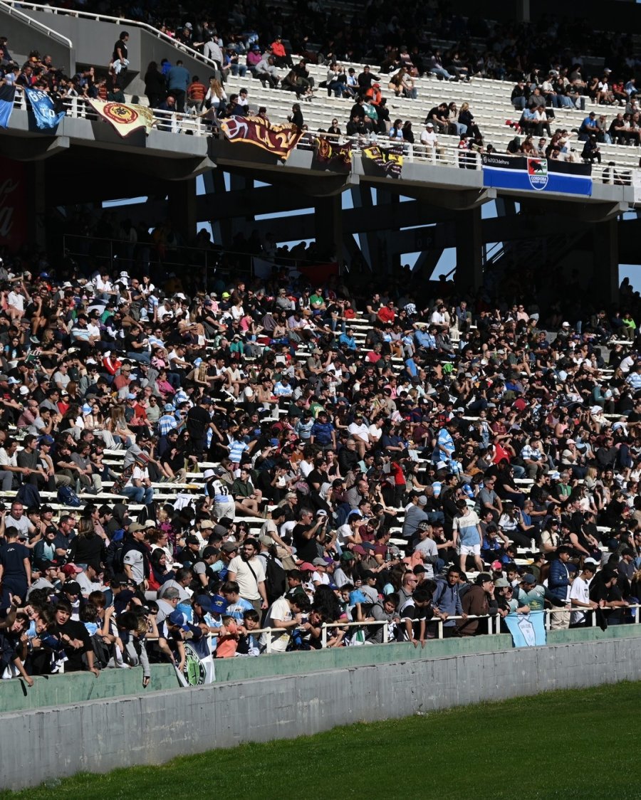 IMPACTANTE. El gran respaldo en el entrenamiento abierto que realizaron Los Pumas el sábado.