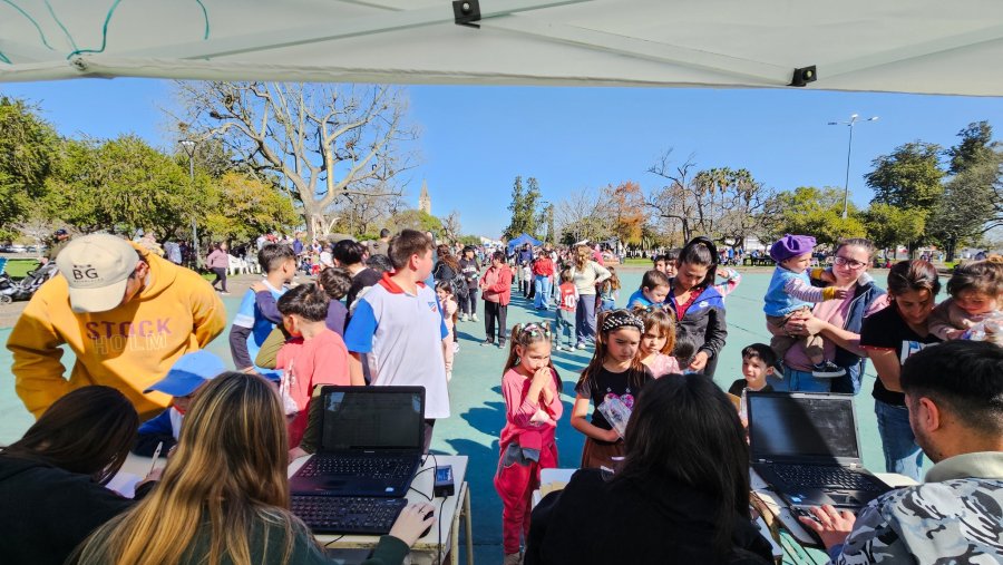 Una multitud participó de la celebración.