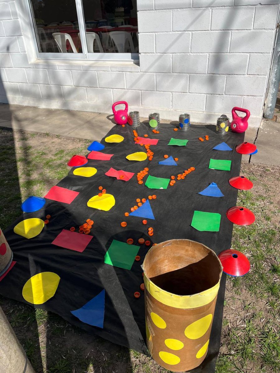 Uno de los juegos en los que participaron los niños.