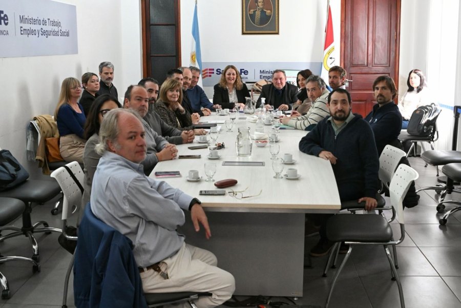 SIGUEN LAS NEGOCIACIONES. Al igual que a los empleados estatales y docentes, el gobierno provincial ofreció un 7% de incrmento salarial a los representantes de salud.