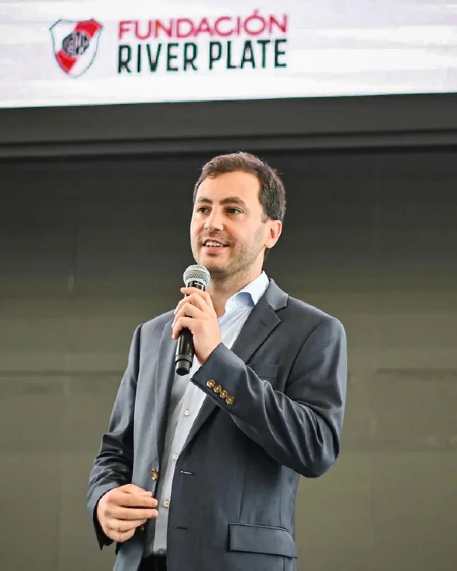 Stefano Di Carlo lanzó su candidatura presidencial en River con el respaldo del oficialismo.