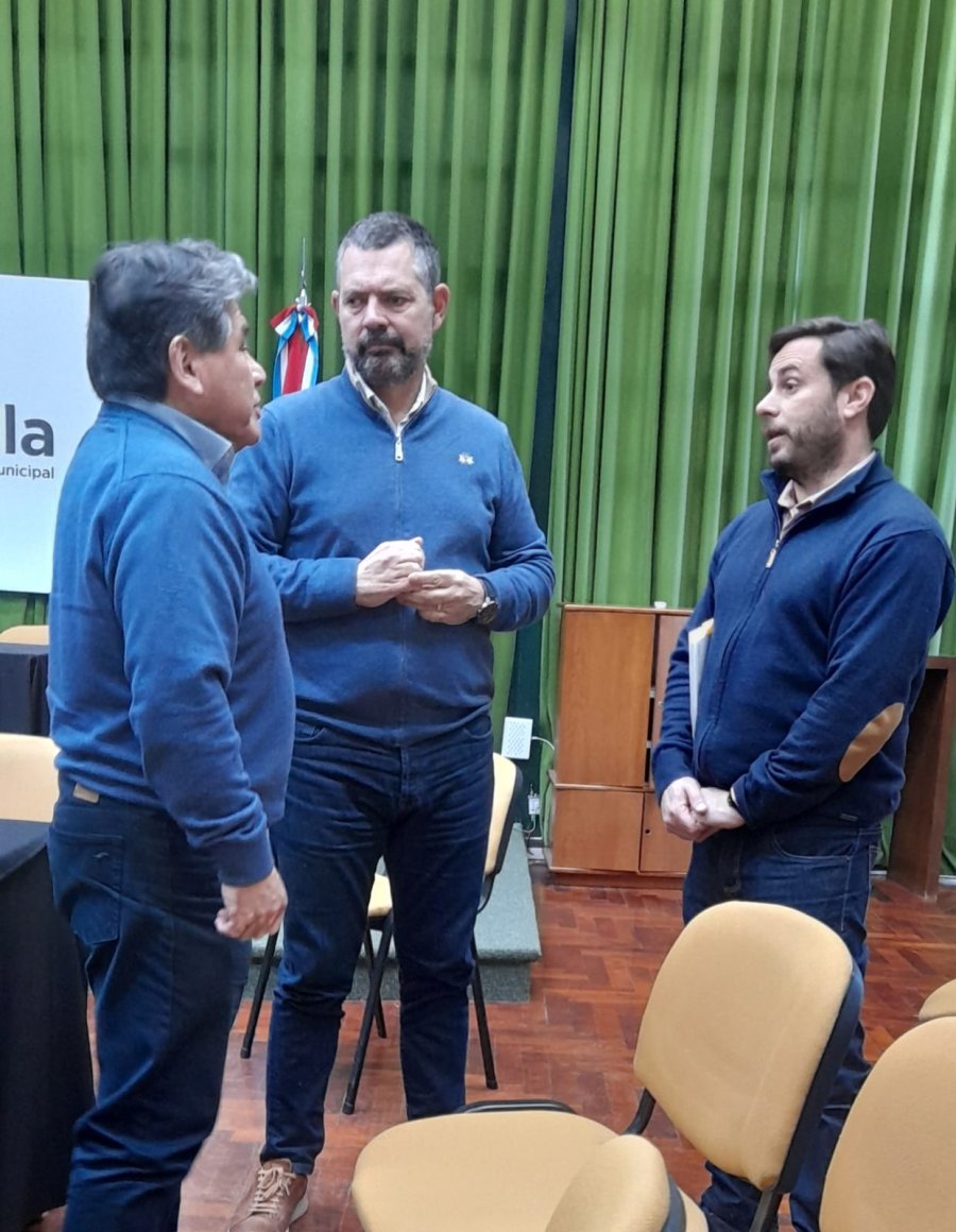 DIALOGO. Escajadillo, Bottero y Morel.