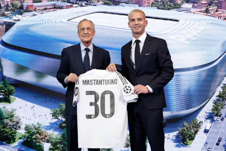 El presidente de Real Madrid junto a Franco Mastantuono.