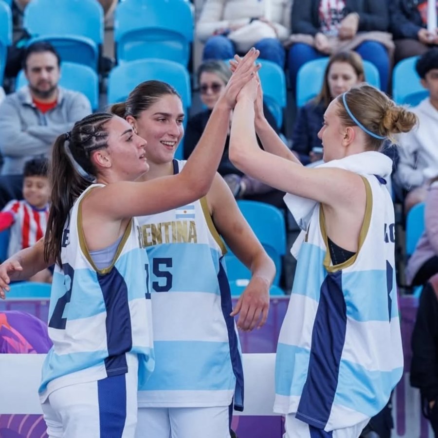 AUSPICIOSO. Fue el comienzo argentino en esta modalidad del básquet.