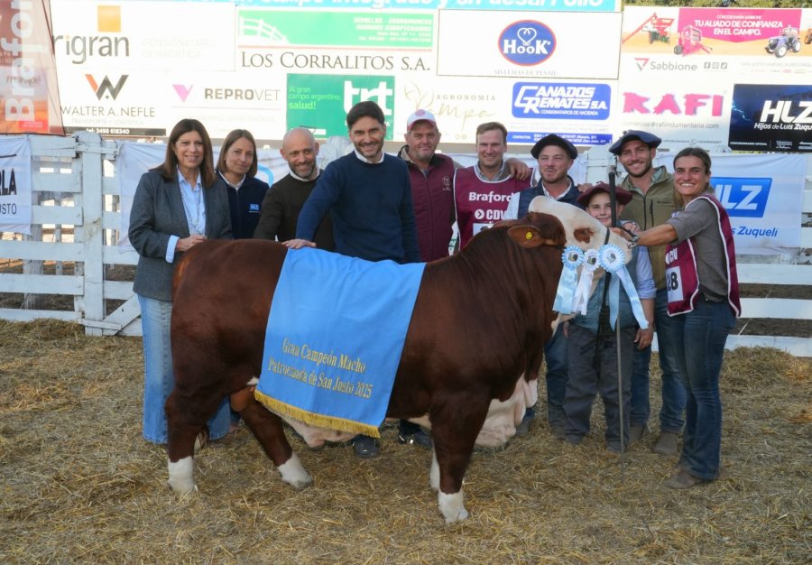 Pullaro presente en la 81ª edición de la Expo Rural San Justo.