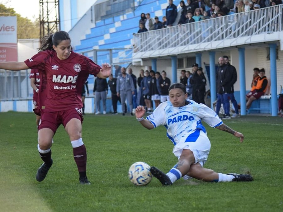 ATLÉTICO DE RAFAELA FEMENINO IGUALÓ CON LANÚS EN ALBERDI