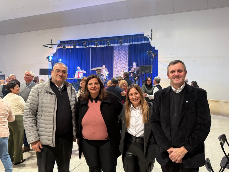 Alcides Calvo, Jorgelina Sicardi, Bárbara Chivallero y Rodolfo Giacosa.