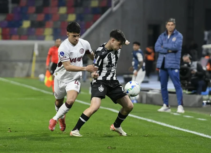UN ARGENTINO SEGUIRA. Juegan en el Sur del gran Buenos Aires.