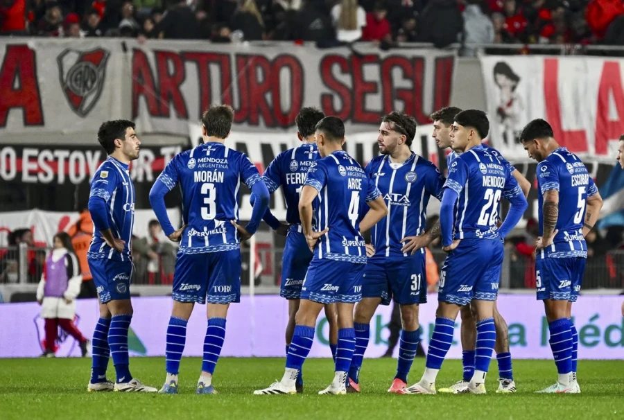 TOMBA. Tiene un duro examen ante el poderoso Mineiro.