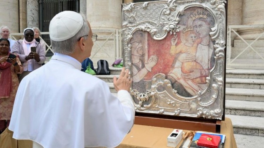 El Papa pedirá la intercesión de la Virgen para la paz mundial.