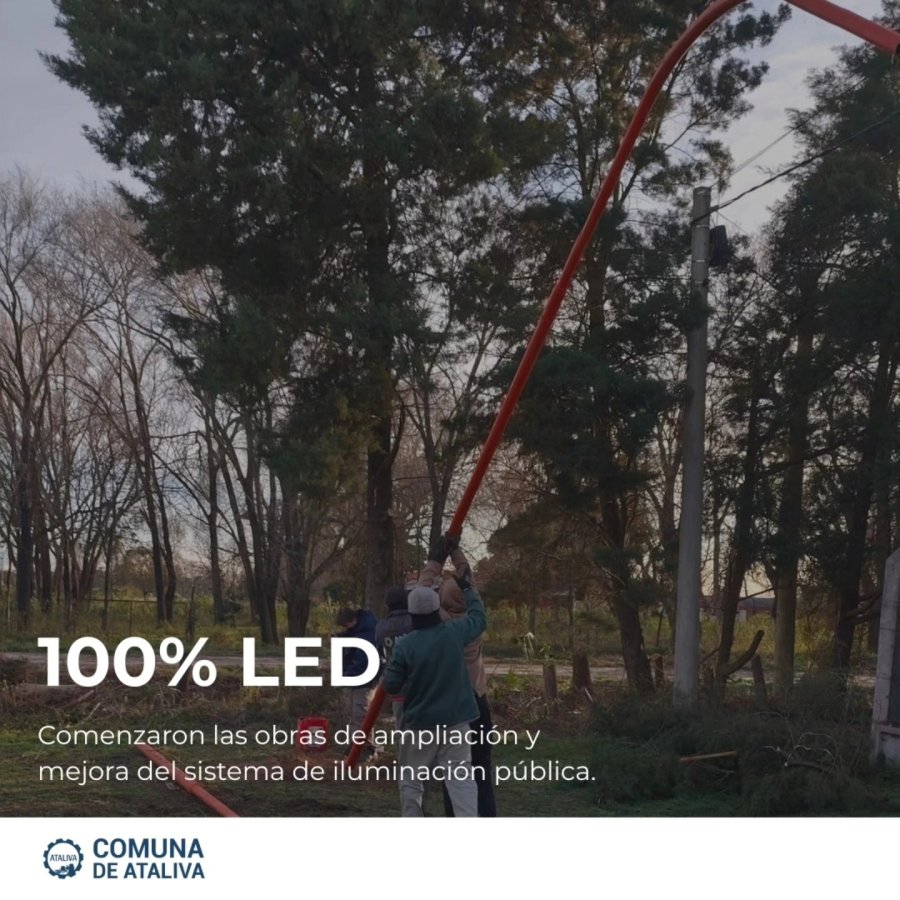 Operarios comunales en plena labor