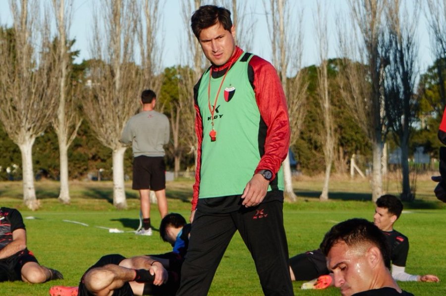 EN SANTA FE. / Medrán es el nuevo DT de Colón.