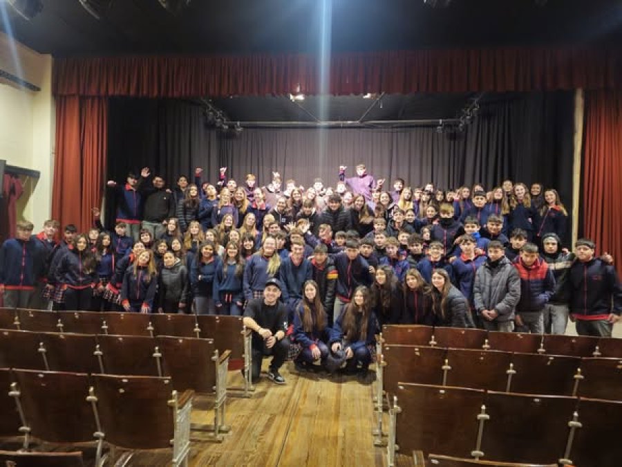 La sala fue colmada por una interesada audiencia.
