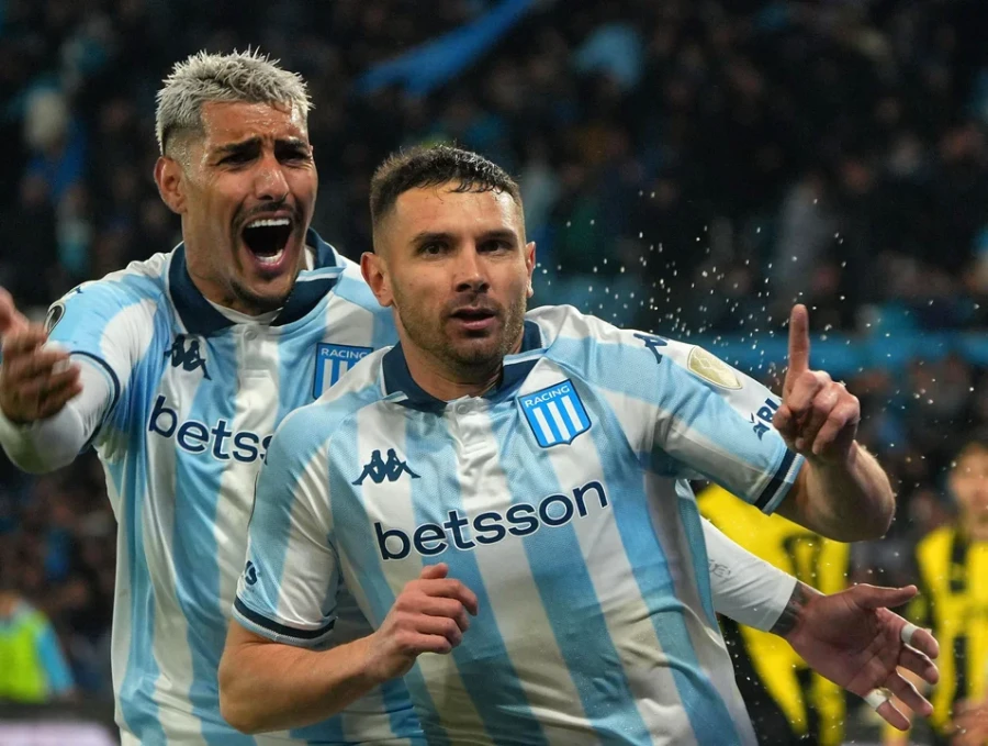 Racing viene de eliminar a Peñarol de Uruguay en la Copa Libertadores.