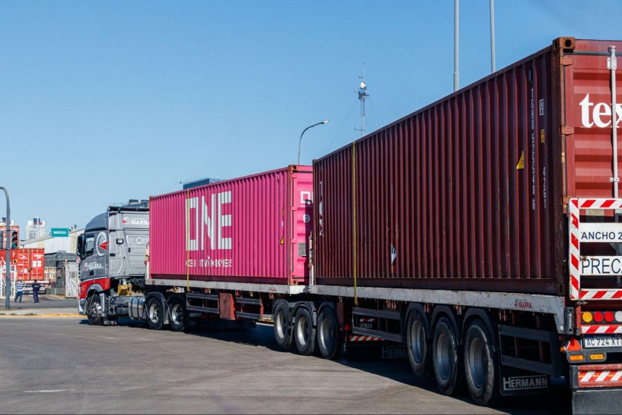 HABILITACIÓN. Para reducir costos, los bitrenes comienzan a circular por todo el país.