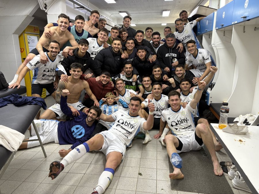 VESTUARIO FELIZ PARA LA CREMA QUE SIGUE DE RACHA EN EL MONUMENTAL