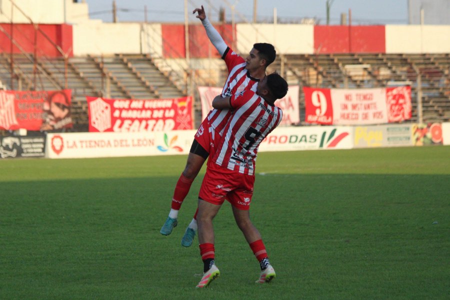 SERIA TITULAR. Salcedo junto a Maldonado.