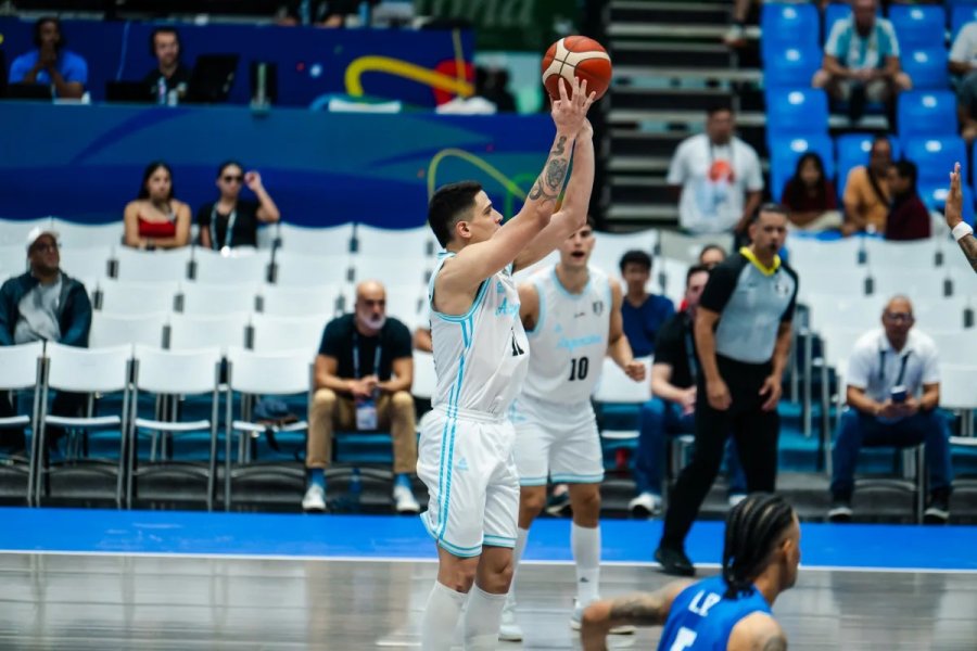 POR MUY POCO. Argentina no pudo cerrarlo y terminó perdiendo.