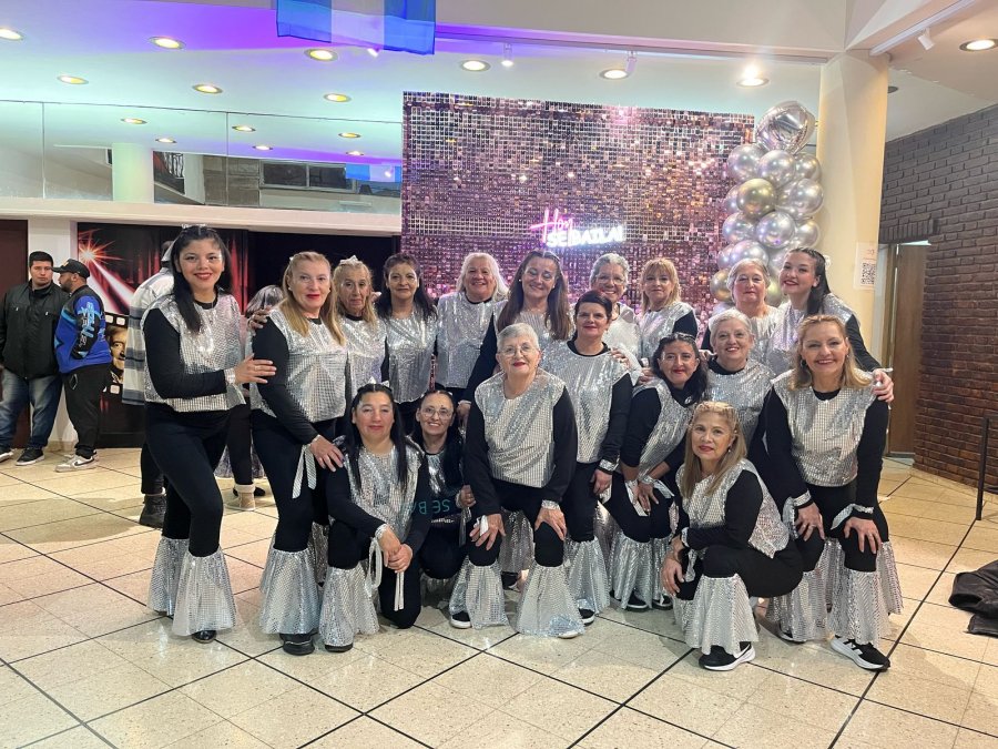 uno de los grupos que brillaron fuera de la ciudad.