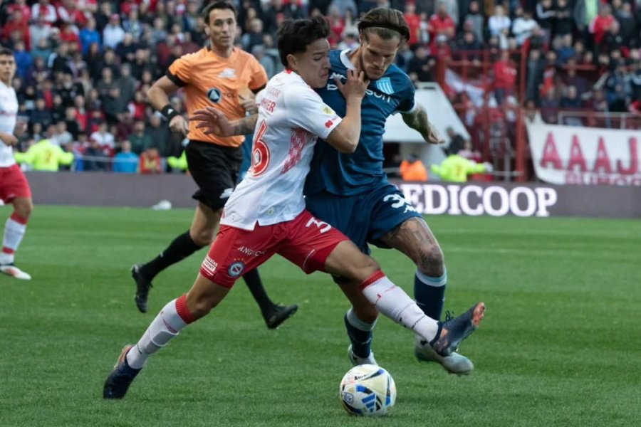INOLVIDABLE. El talentoso futbolista rafaelino tuvo su estreno en primera.