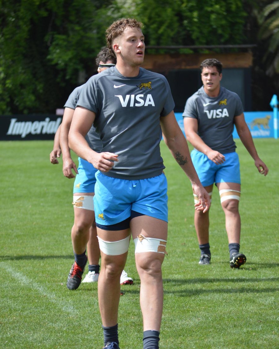 FORWARD. Regresa con los colores nacionales.