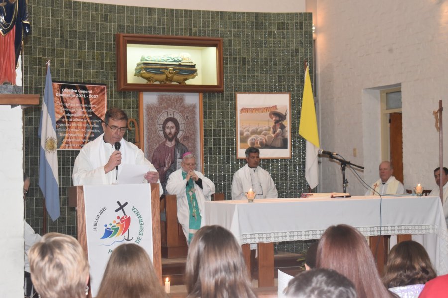 Un instante de la Misa concelebrada el 22.