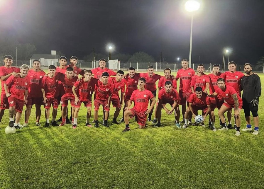 DEPORTIVO TACURAL RECIBE A FLORIDA DE CLUCELLAS