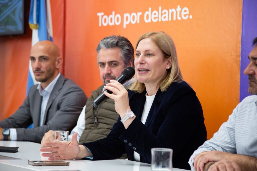 La vicegobernadora Gisela Scaglia, junto al ministro de Justicia y Seguridad, Pablo Cococcioni.