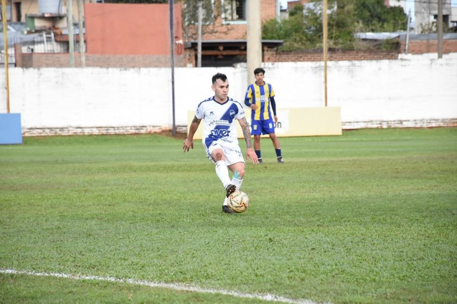 DESEQUILIBRANTE. "Chema" Jiménez espera poder sumar también aporte con gol.