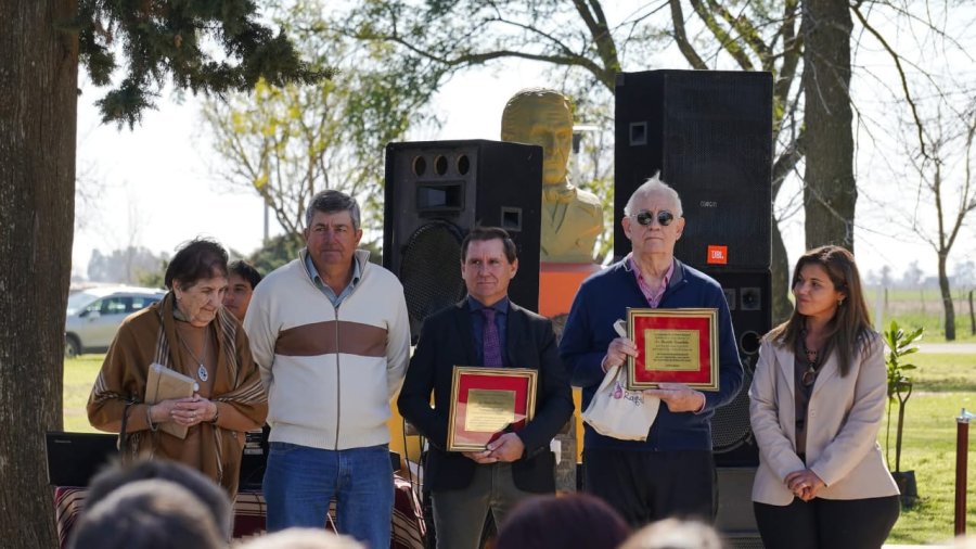 Odila Genero de Barle (Gustavo Barale hijo); Víctor Perussia; Lalo Scandolo y Luciana Peter.