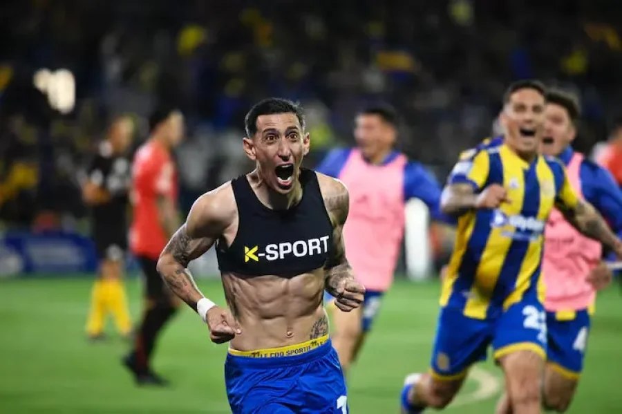 ÁNGEL DI MARÍA VIENE DE ANOTAR UN GOLAZO PARA EL TRIUNFO EN EL CLÁSICO