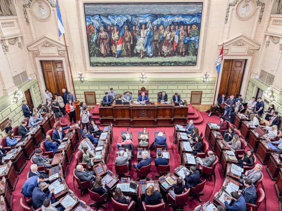 La Convención Reformadora aprobó dictámenes definitivos sobre Funcionamiento del Estado.