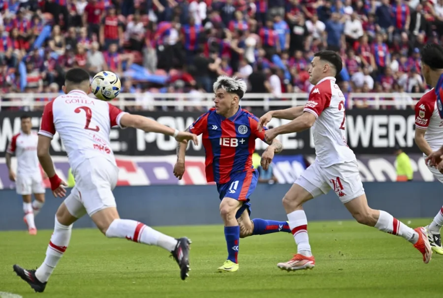 EL CLÁSICO ENTRE SAN LORENZO Y HURACÁN TERMINÓ IGUALADO