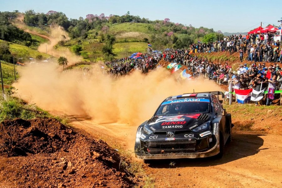 Sébastien Ogier encabeza la general en el Rally de Paraguay.