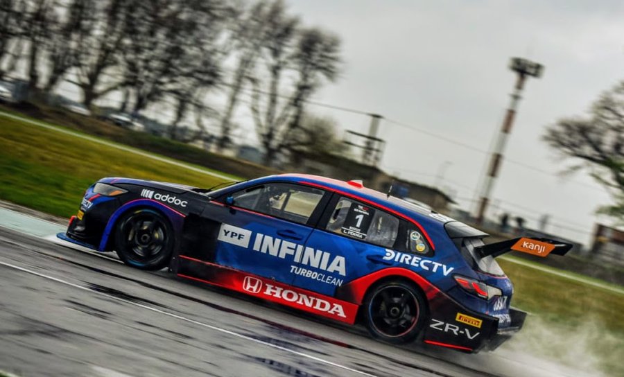 Leonel Pernía dominó bajo la lluvia en la pre-clasificación de Junín.