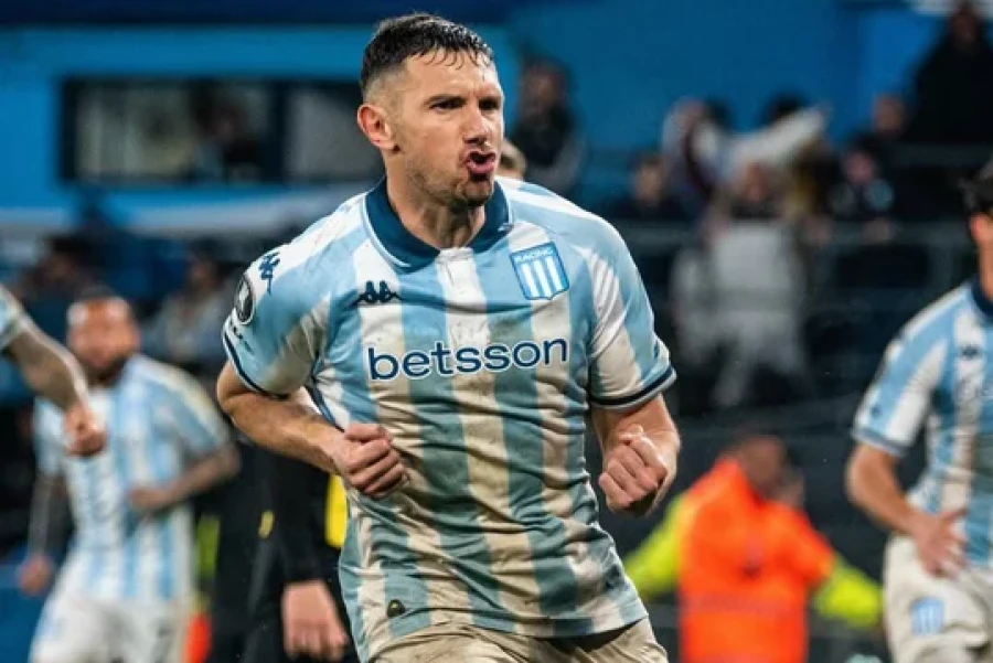 QUIERE SUMAR. La Academia necesita levantar.