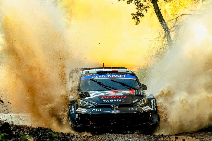Sébastien Ogier venció en Paraguay al mando del Toyota Yaris.