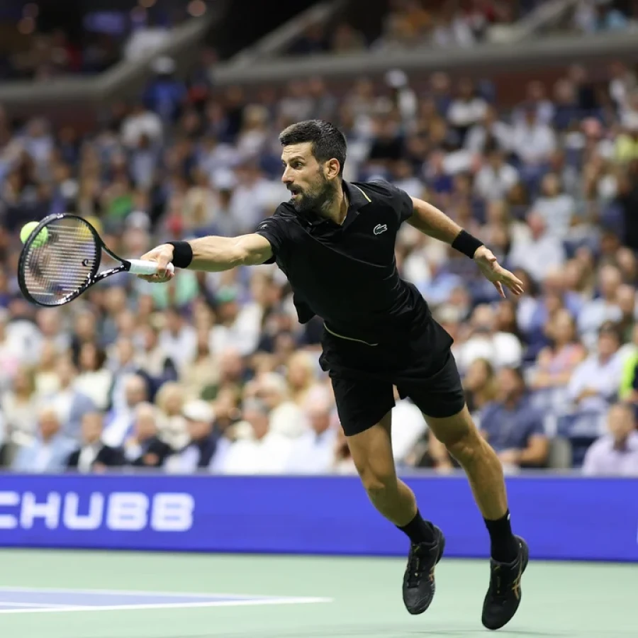 VIEJOS SON LOS TRAPOS. Djokovic sigue dando batalla también en el US Open.