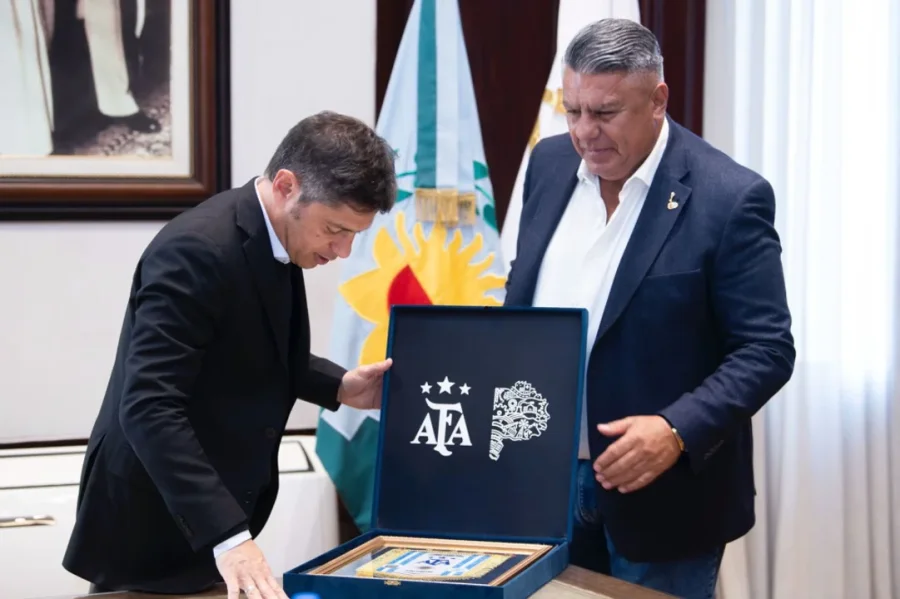 En julio, Kicillof y Tapia firmaron un convenio para utilizar el estadio Único Diego Armando Maradona.