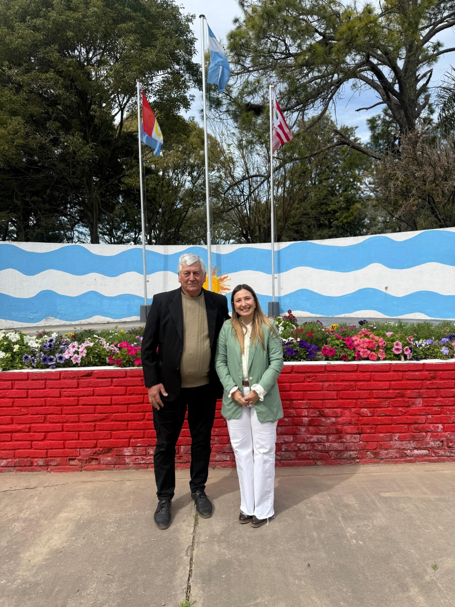 Roberto Morel y Bárbara Chivallero durante el acto oficial.